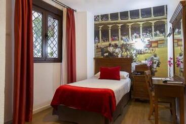 هتل El Tajo & Spa
