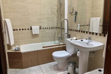 هتل Europa Boutique Sevilla