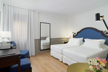 H10 Corregidor Boutique Hotel