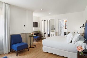 H10 Corregidor Boutique Hotel