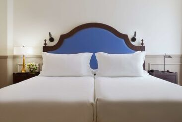 H10 Corregidor Boutique Hotel