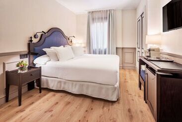 H10 Corregidor Boutique Hotel