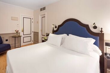 H10 Corregidor Boutique Hotel
