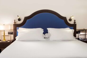 H10 Corregidor Boutique Hotel