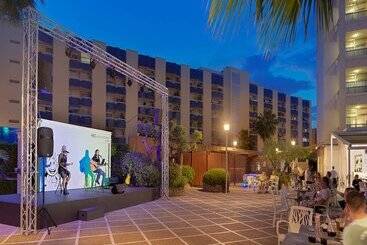 ホテル H10 Salou Princess