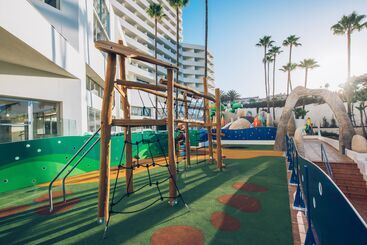 Отель Iberostar Waves Bouganville Playa
