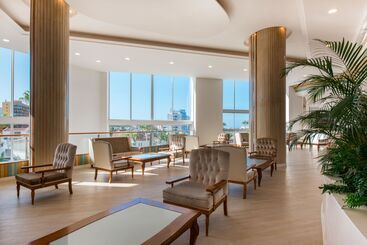 Отель Iberostar Waves Bouganville Playa