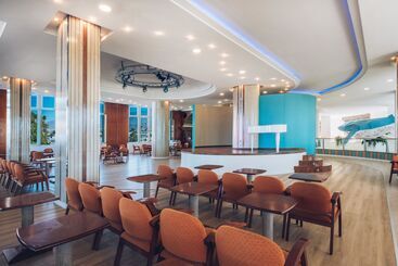 Отель Iberostar Waves Bouganville Playa