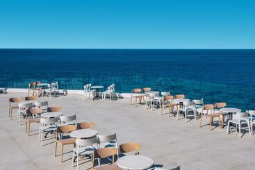 Отель Iberostar Waves Bouganville Playa