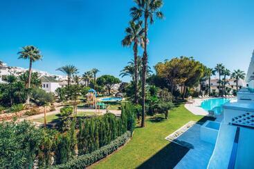 هتل Iberostar Selection Marbella Coral Beach