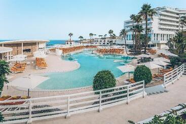 Отель Iberostar Selection Sábila - Adults Only