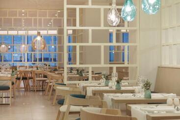 Отель Iberostar Selection Sábila - Adults Only