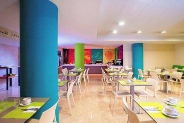 هتل Ibis Styles Zaragoza Ramiro I