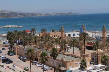 هتل Las Palmeras Affiliated by Fergus