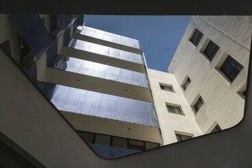 هتل Macia Sevilla Kubb