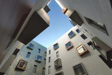 هتل Macia Sevilla Kubb
