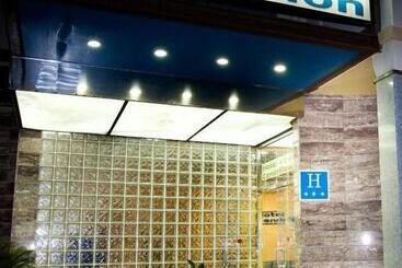 酒店 Monarque Cendrillon