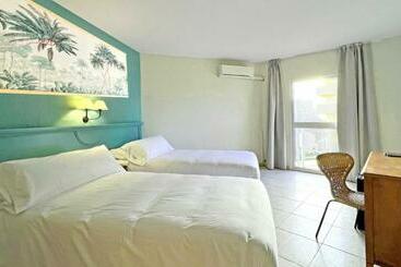 هتل Moon Dreams Fuengirola