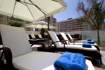Отель Moon Dreams Torremolinos