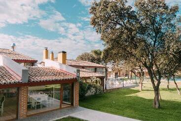 هتل Resort El Montico