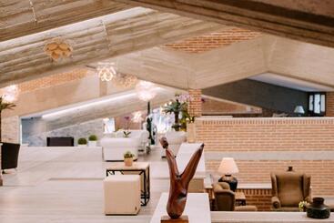 هتل Resort El Montico