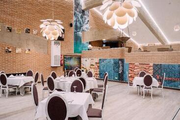 هتل Resort El Montico