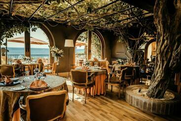 Rigat Park & Spa Hotel   Adults Recommended