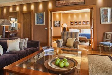 هتل Silken Alandalus Palace
