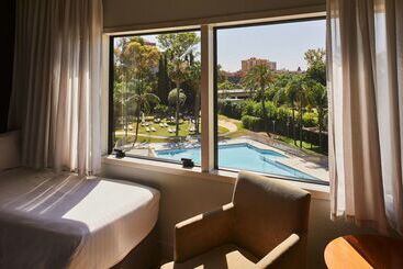 هتل Silken Alandalus Palace