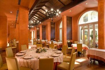 هتل Silken Alandalus Palace