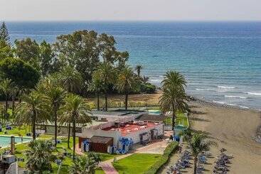 Отель Sol Marbella Estepona  Atalaya Park