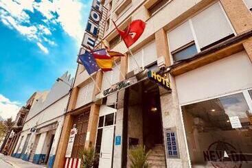 هتل Tortosa Parc