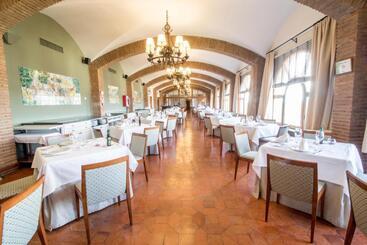 Parador De Benavente