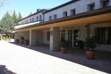 Parador De Puebla De Sanabria