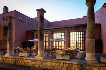 Parador De Tordesillas