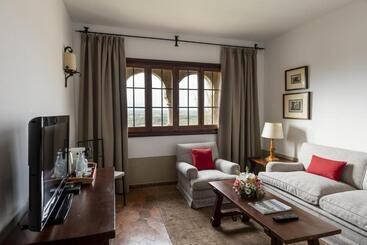 Parador De Tortosa - Tortosa