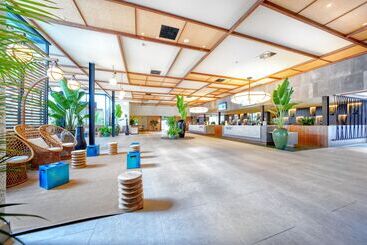 Курорт Labranda Suites Costa Adeje