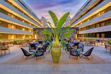 Курорт Labranda Suites Costa Adeje