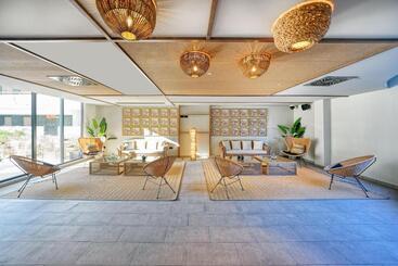 Курорт Labranda Suites Costa Adeje