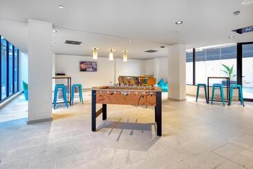 استراحتگاه Labranda Suites Costa Adeje