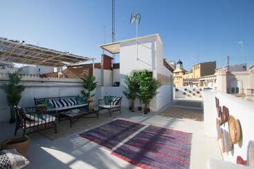 هاستل Cosy Rooms Embajador