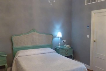 مسافرخانه Le Petit Paris