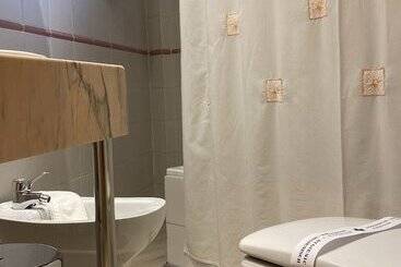 Hostal Paris