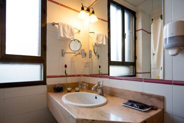 Hostal Paris