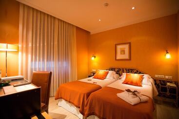 Hostal Paris
