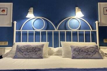 Hostal Paris