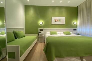 Hostal Paris