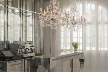 هتل Balneari Termes Orion