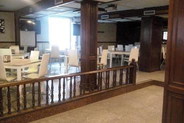 هتل Hostal El Arco
