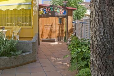 هتل Ght Oasis Tossa & Spa